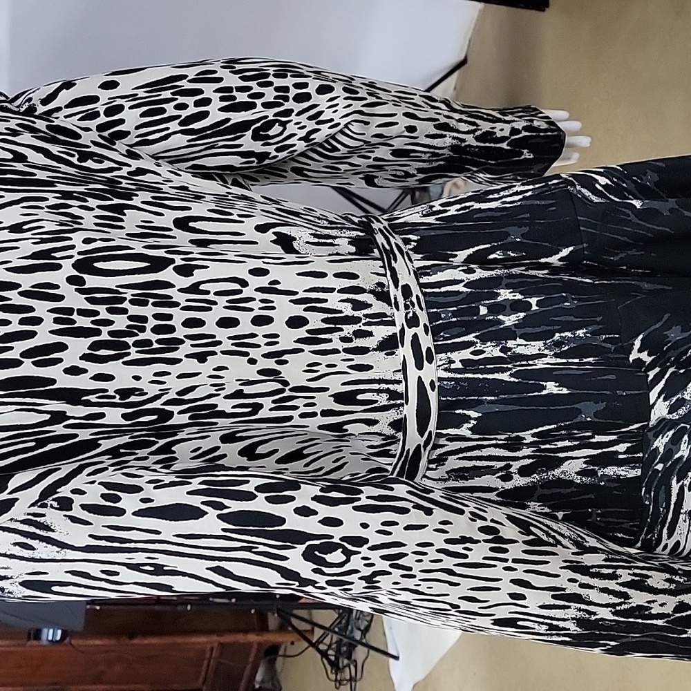 Samuel Dong Animal/Jacquard Long Lightweight Jacket With Belt Size Large - Picture 8 of 16